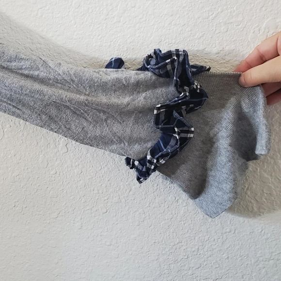 HALOGEN Plaid Ruffle Sleeve Sweater Gray Blue Size L - Picture 7 of 8